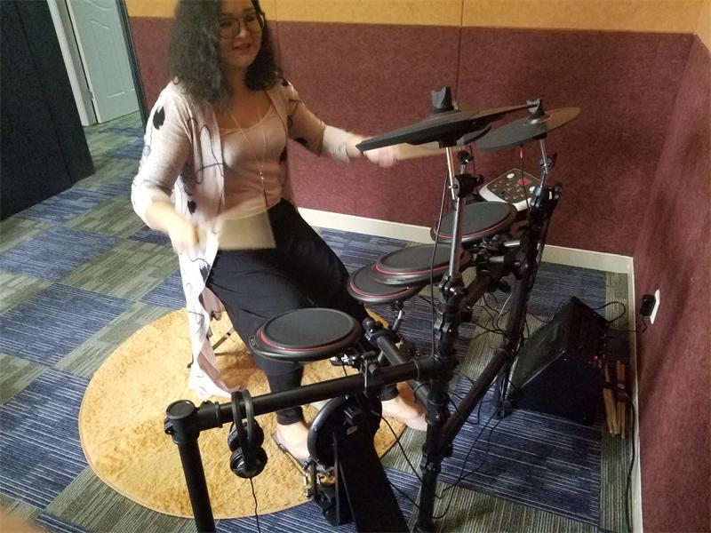 【尚乐唱歌培训】架子鼓教学现场