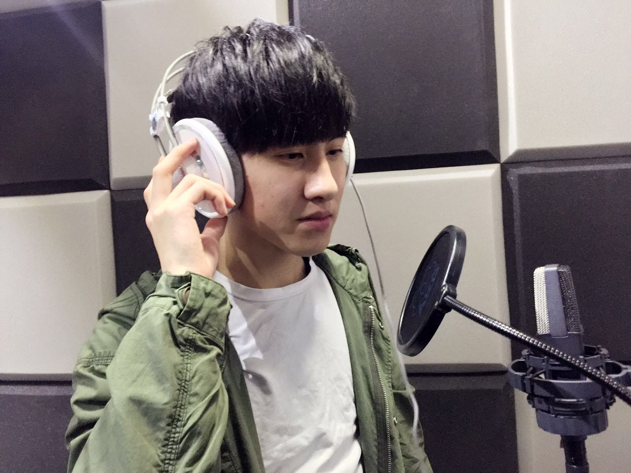 【尚乐唱歌培训】录音棚教学